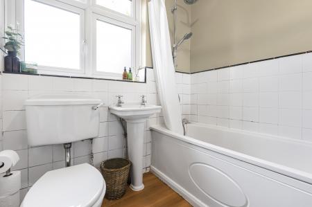 2 bedroom Maisonette for sale in Old London Road, St Albans, AL1