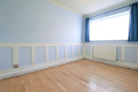 1 bedroom Flat for sale in St Lawrence Way, Bricket Wood, AL2