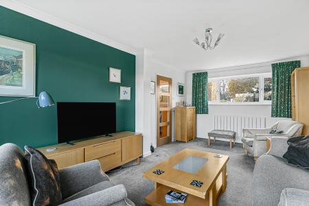 4 bedroom Detached house for sale in Sycamore Avenue, Hatfield, AL10