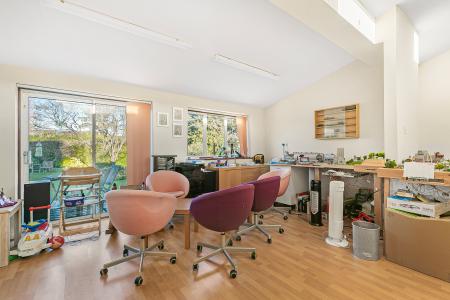 4 bedroom Detached house for sale in Sycamore Avenue, Hatfield, AL10