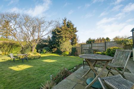 4 bedroom Detached house for sale in Sycamore Avenue, Hatfield, AL10