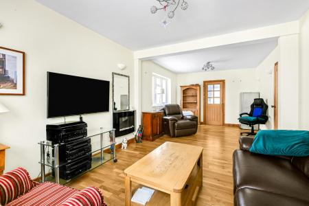 3 bedroom Bungalow for sale in Tippendell Lane, St Albans, AL2