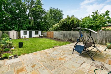 3 bedroom Bungalow for sale in Tippendell Lane, St Albans, AL2