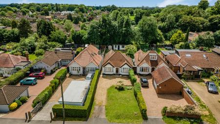 3 bedroom Bungalow for sale in Tippendell Lane, St Albans, AL2
