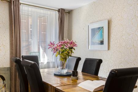 2 bedroom Flat for sale in Victoria Street, St Albans, AL1