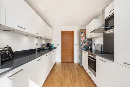2 bedroom Flat for sale in Victoria Street, St Albans, AL1