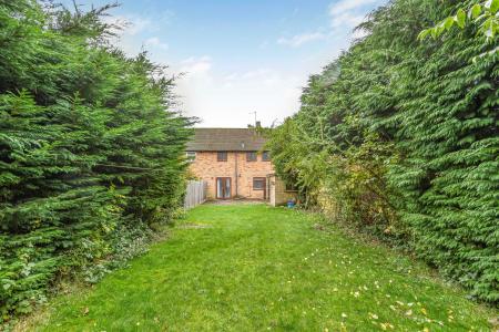 4 bedroom Terraced House for sale in Woollam Crescent, St Albans, AL3