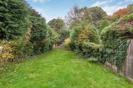 4 bedroom Terraced House for sale in Woollam Crescent, St Albans, AL3