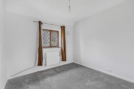 4 bedroom Terraced House for sale in Woollam Crescent, St Albans, AL3