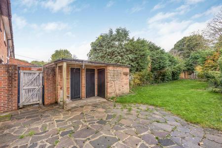 4 bedroom Terraced House for sale in Woollam Crescent, St Albans, AL3