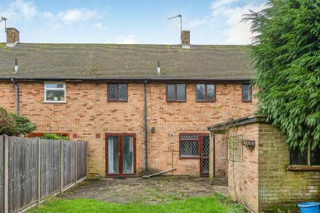 4 bedroom Terraced House for sale in Woollam Crescent, St Albans, AL3