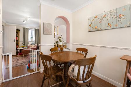 3 bedroom Semi-detached house for sale in Mercers Row, St Albans, AL1