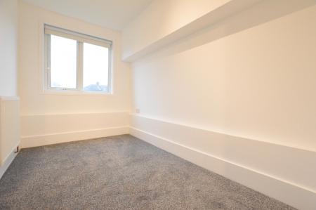 2 bedroom Flat to let in Haig Close, St Albans, AL1