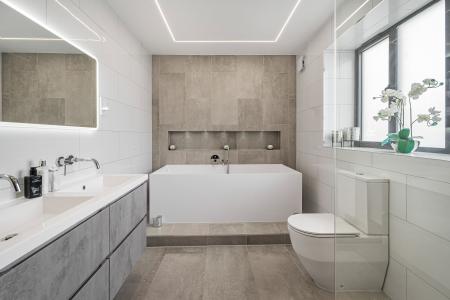 5 bedroom Detached house to let in Highfield Lane, St Albans, AL4