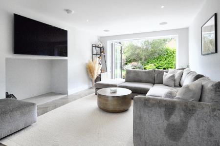 3 bedroom Detached house to let in Mayflower Road, St Albans, AL2