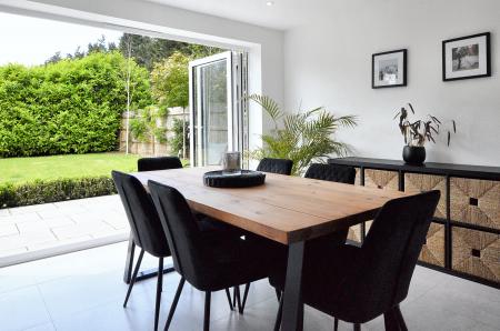 3 bedroom Detached house to let in Mayflower Road, St Albans, AL2