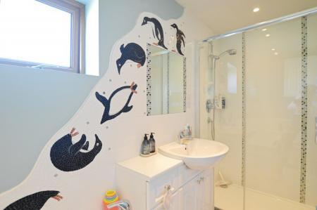 3 bedroom Detached house to let in Roestock Lane, Colney Heath, AL4