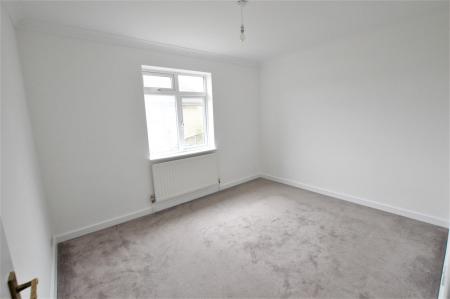 2 bedroom Flat to let in Sandridge Road, St Albans, AL1