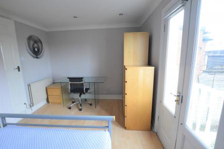 3 bedroom Duplex to let in Verulam Road, St Albans, AL3