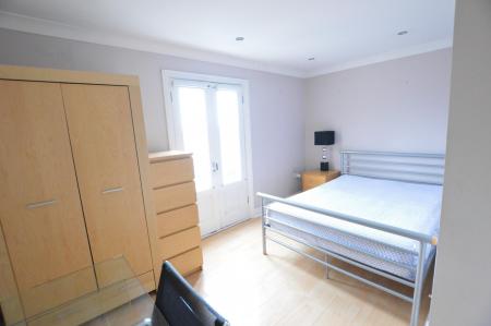 3 bedroom Duplex to let in Verulam Road, St Albans, AL3