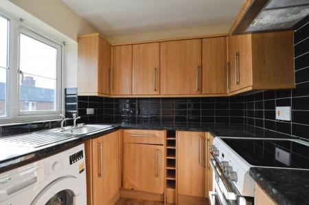 1 bedroom Flat to let in St. Leonards Court, St Albans, AL4