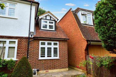 1 bedroom House to let in Nightingale Lane, St Albans, AL1