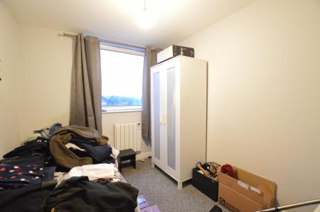 2 bedroom Flat to let in High Street, Potters Bar, EN6