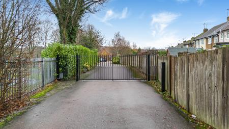 0 bedroom Flat for sale in Banfield Court, London Colney, AL2