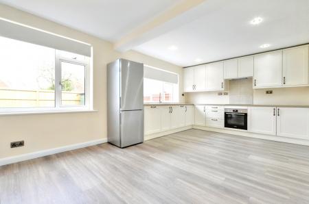 3 bedroom Detached house for sale in Oaklands Lane, St Albans, AL4