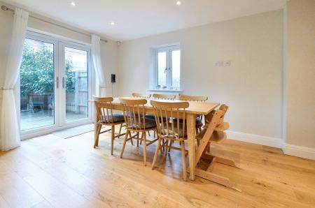 4 bedroom Detached house for sale in Wain Close, St Albans, AL1