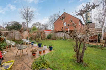 4 bedroom Detached house for sale in The Paddock, Hatfield, AL10