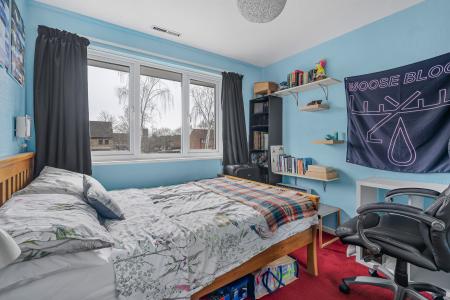 4 bedroom Detached house for sale in The Paddock, Hatfield, AL10