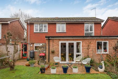 4 bedroom Detached house for sale in The Paddock, Hatfield, AL10