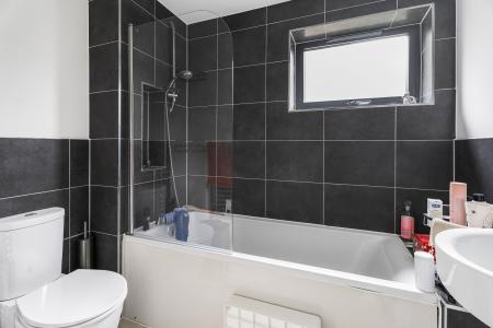 2 bedroom Flat for sale in Darwin Ct, Newsom Place, St Albans, AL1