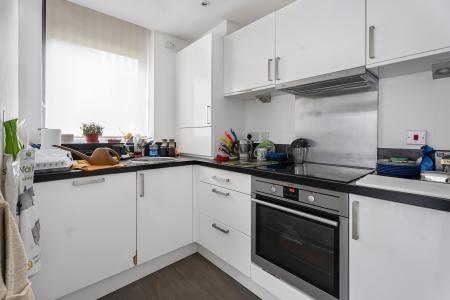 2 bedroom Flat for sale in Darwin Ct, Newsom Place, St Albans, AL1