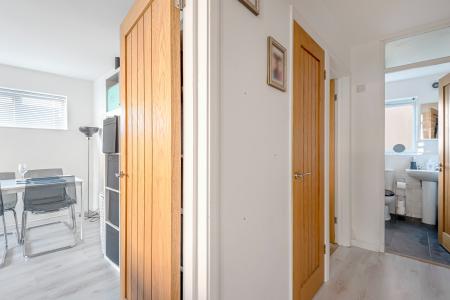 1 bedroom Flat to let in Cedar Court, St Albans, AL4