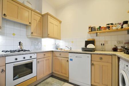 2 bedroom Flat to let in Lattimore Road, St Albans, AL1