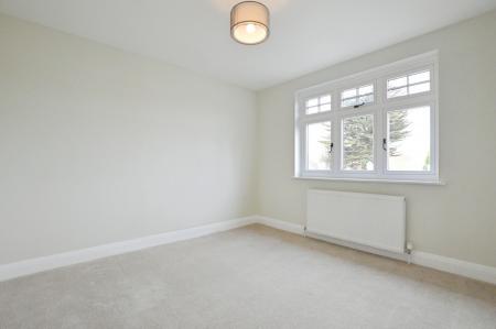 3 bedroom Detached house to let in Watford Road, St Albans, AL2
