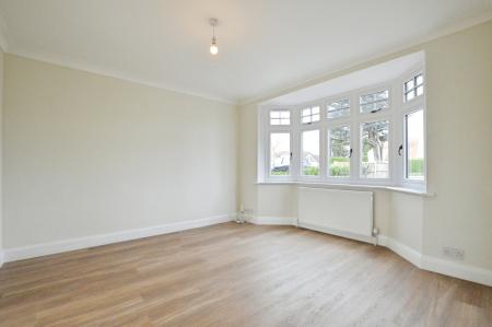 3 bedroom Detached house to let in Watford Road, St Albans, AL2