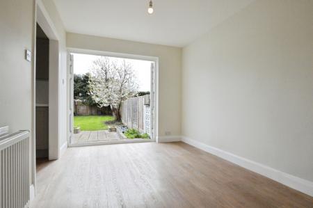 3 bedroom Detached house to let in Watford Road, St Albans, AL2