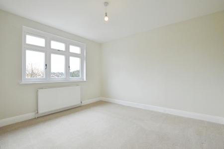 3 bedroom Detached house to let in Watford Road, St Albans, AL2