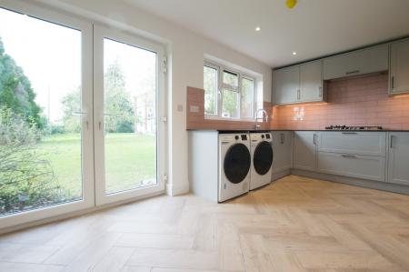 1 bedroom House share to let in Abbots Park, St Albans, AL1