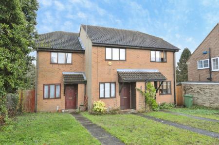 2 bedroom Terraced House to let in Cottonmill Lane, St Albans, AL1