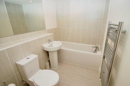 2 bedroom Flat to let in Newsom Place, St Albans, AL1