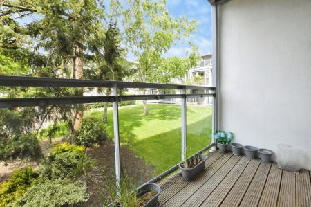 2 bedroom Flat to let in Newsom Place, St Albans, AL1