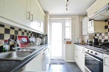 2 bedroom End of terrace house to let in Thirlmere Drive, St Albans, AL1