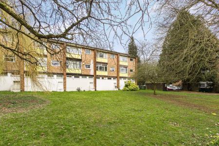 5 bedroom Terraced House for sale in Abbots Park, St Albans, AL1