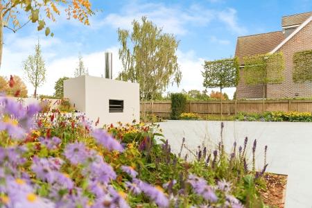 2 bedroom Flat to let in London Road, St Albans, AL1