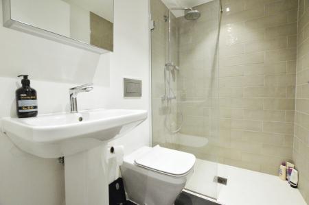 2 bedroom Flat to let in London Road, St Albans, AL1