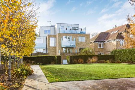 2 bedroom Flat to let in London Road, St Albans, AL1